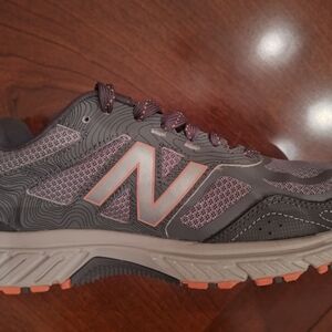 New Balance Women's Gray and Coral Sneakers